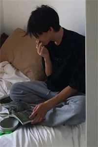 畅销书籍快穿：别惹反派，惹急了他真死