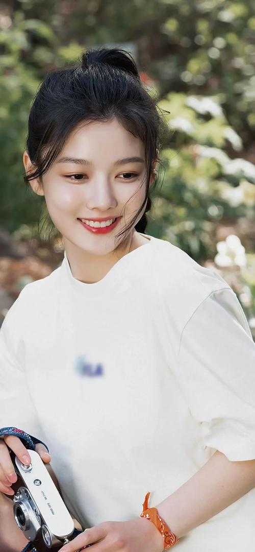 上司在救护车上沿途拍照耽误40分钟，得知真相后她悔疯了阅读