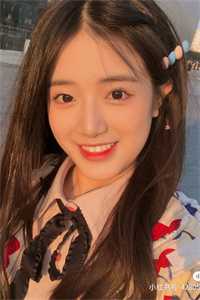 指尖划他下颌，我笑他亲手推开我全本