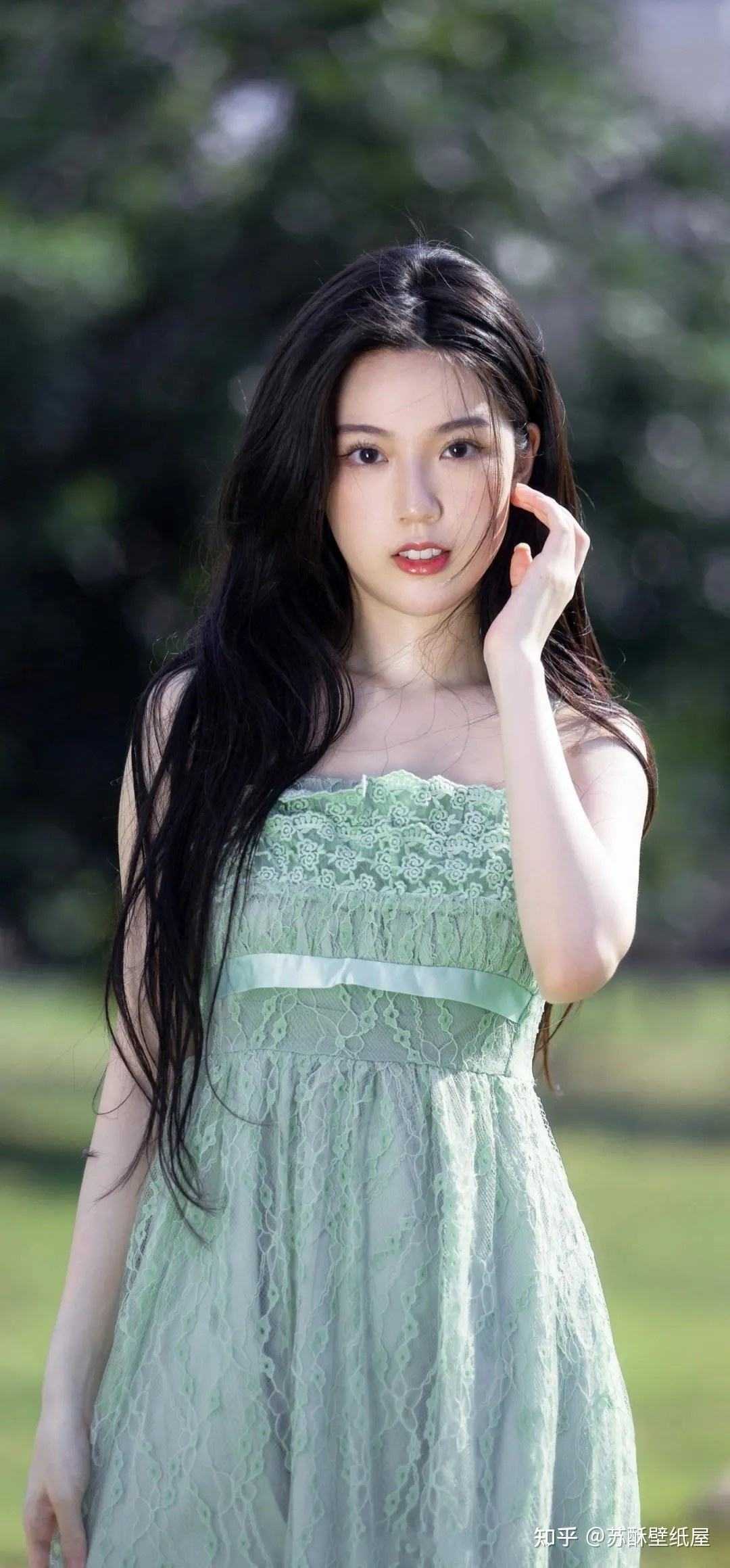 亲完反派就跑？这系统让我玩命啊！免费
