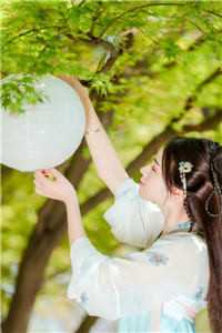 过年陪回光返照的奶奶玩捉迷藏后，全家都消失了结局+后续