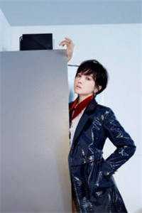 迟雨同我共春色高口碑