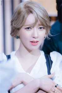 重回饿死当天，带女儿远走高飞目录