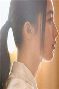 我妈在医院做手术，妻子却陪资助贫困生酒吧狂欢畅读