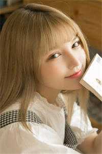 囚笼外是碧海蓝天短篇