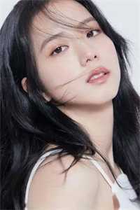 未婚妻说新助理是公司的未来后，我直接让他们破产沈青柠顾念北无删减+无广告