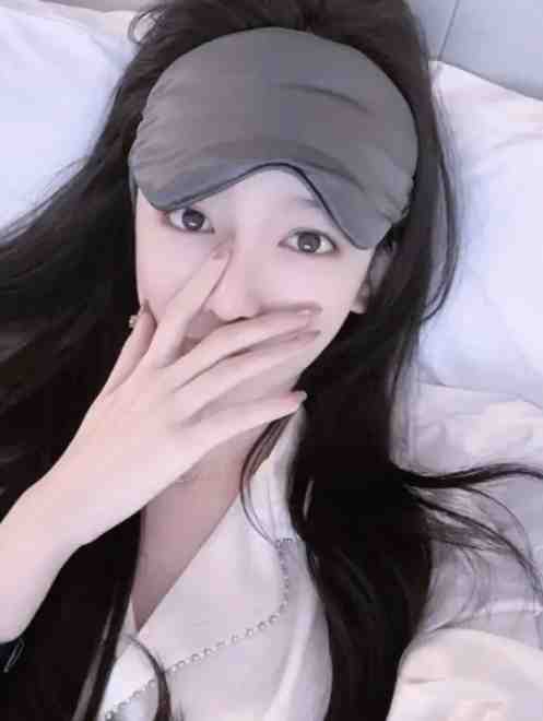 聚会上被亲戚嘲笑没出息，我一句话让她们后悔莫及短篇小说阅读