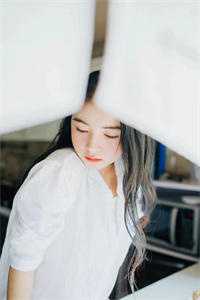 她去时带走四季篇章