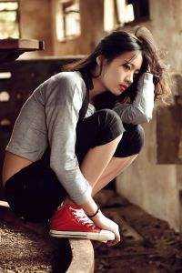 寒江雾锁孤舟泊全局