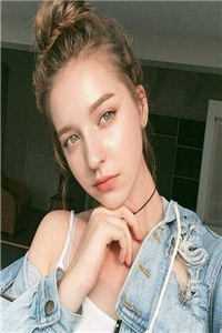 港城依旧，人已陌路热门