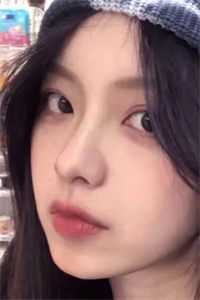 末世杀神穿成团宠，整个大院都爱我全本