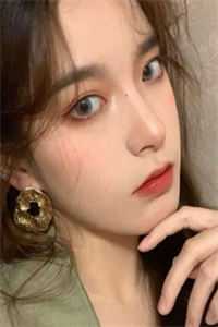 妻子要跟男模订婚，我送她破产大礼包无广告