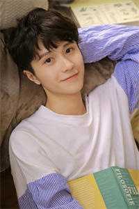 替闺蜜相亲，对象是特种兵爆款热文