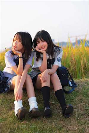 年代：糙汉心善，克夫小娇妻一再缠好书