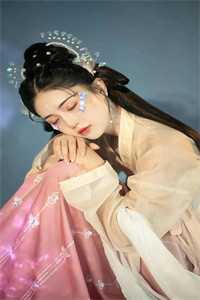 繁花一梦，爱似指间云免费