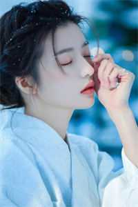 她不值得我爱过未删减版