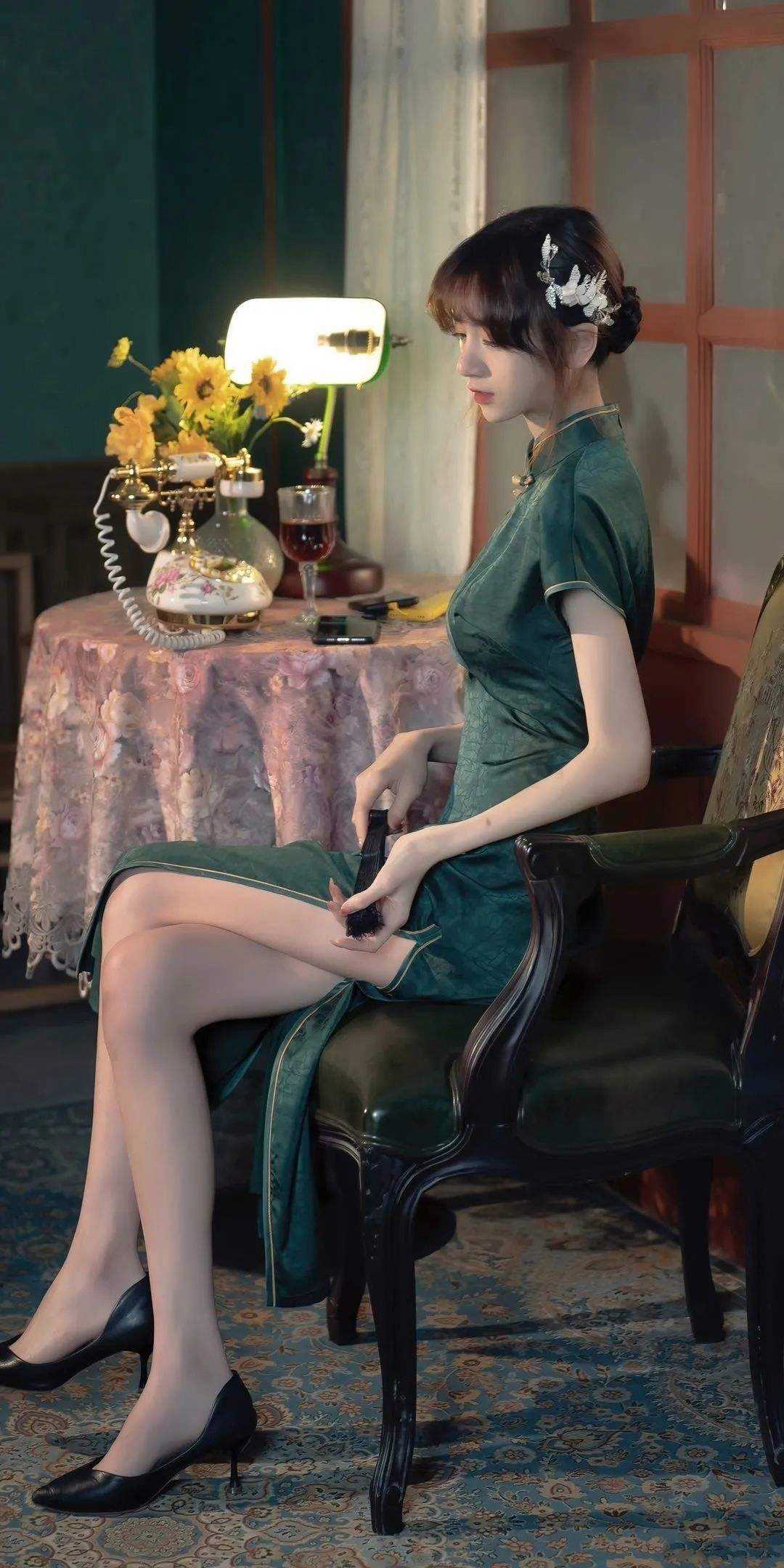 订婚宴上未婚妻干弟弟要我签婚前协议，我直接退婚大结局